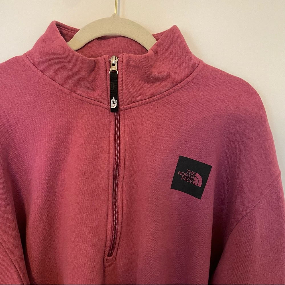 The North Face Women's Mauve Pink Boxy Quarter-Zip Sweatshirt - Picture 8 of 10